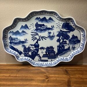 Vintage Bombay Blue and White Chinese Dish/Platter 14.25”x 10" x 1" ribbon edge